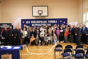 zdjęcie grupowe uczestników turnieju