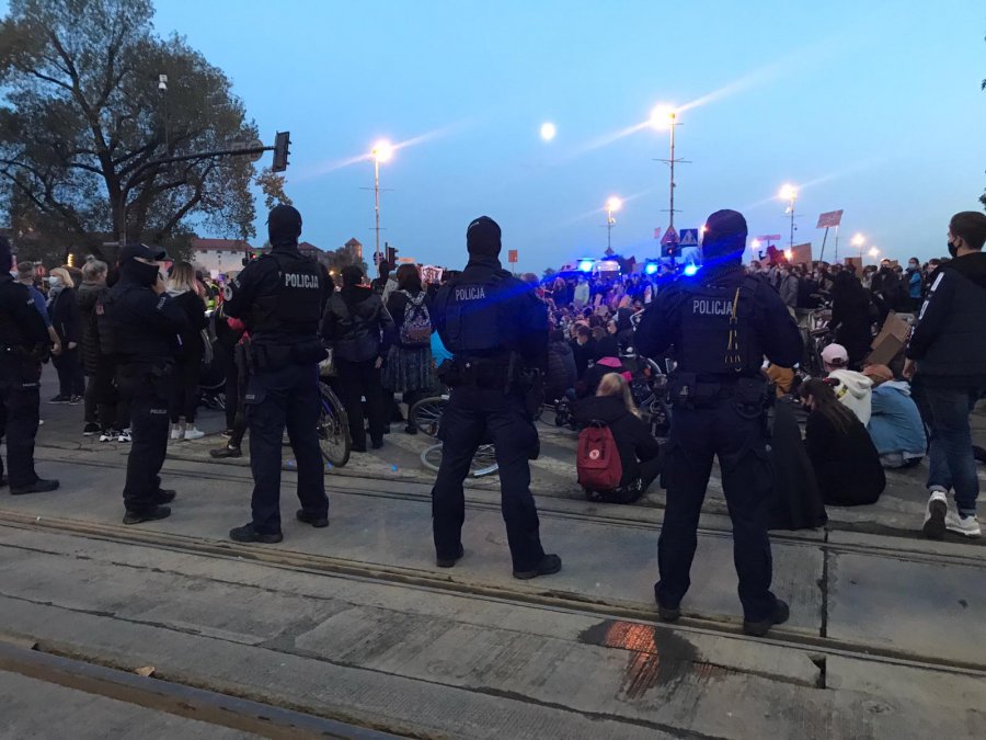 Zabezpieczenie I Przebieg Poniedzia Kowego Protestu Na Ulicach Krakowa