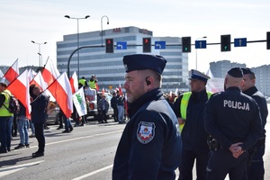 Zastępca Komendanta Miejskiego Policji w Krakowie podczas zabezpieczenia protestu rolników