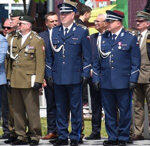 komendant wojewódszki i komendant powiatowy na uroczystości