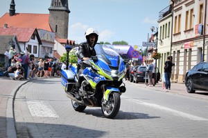 policyjny motocyklista w Dobczucacj