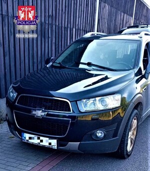 samochód osobowy, którym poruszał się zatrzymany