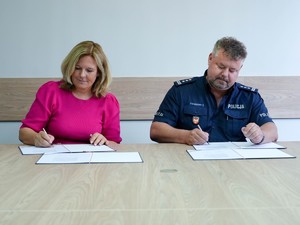 Podpisanie umowy z komendantem wojewodzkim