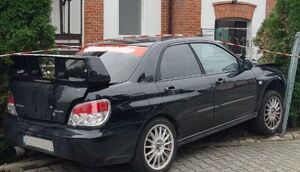KPP Oświęcim. Uszkodzony samochód subaru