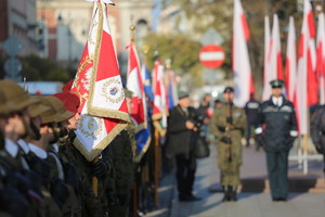 poczty sztandarowe na placu matejki