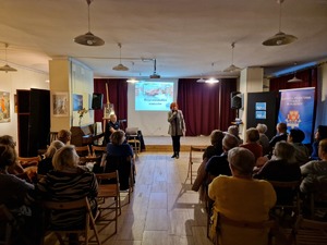 policjanci na spotkaniu