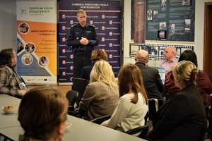 inspektor Maciej Rymar podczas wystąpienia