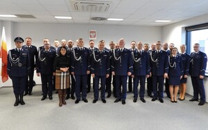 zdjęcie grupowe na zakończenie uroczystości