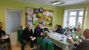 policjnat podczas spotknia z seniorami