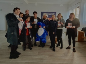 policjantki z seniorami