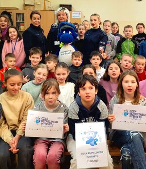 zdjęcie z grupą dzieci