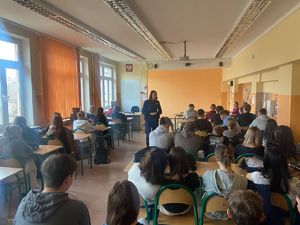 Dzielicowa na spotkaniu z licealistami