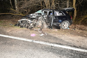 samochód po wypadku