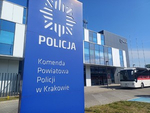 Autobus mobilnego Punktu Poboru Krwi Regionalnego Centrum Krwiodawstwa i Krwiolecznictwa