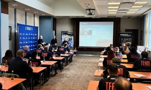 policyjna prelekcja dla Kierowców autobusów komunikacji miejskiej