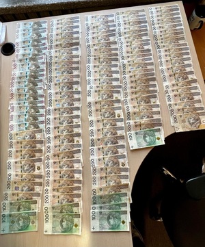 zabezpieczone u oszustki banknoty