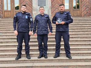 pamiątkowe zdjęcie małopolskich zawodników i koordynatora