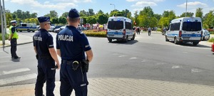 policjanci w rejonie zgromadzenia