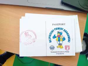 paszporty dla dzieci z Komendy Powiatowej Policji w Krakowie