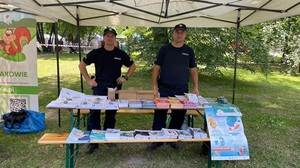 stoisko policyjne na festynie