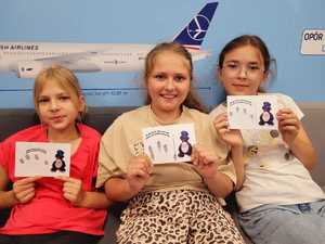 dzieci z odciskami palców