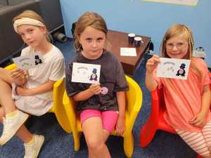 dziewczynki z odciskami linii papilarnych