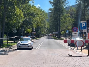 jadący radiowóz
