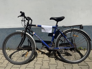 odzyskany przez myślenickich policjantów rower