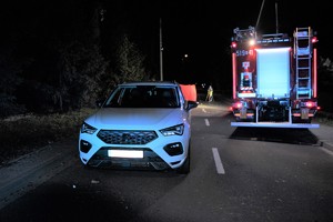 samochód i wóz strażacki