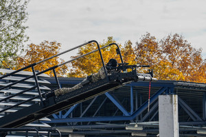 policyjny snajper w trakcie pozorowanych działań