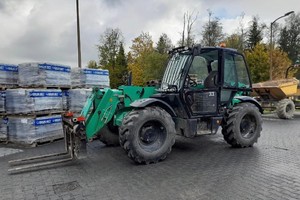 zabezpieczona ładowarka