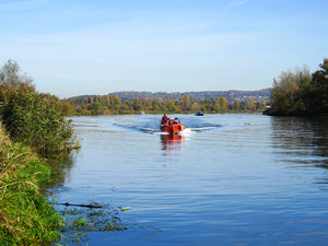 łódź ratowników wodnych