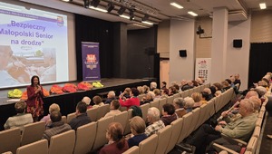 Uczestnicy wydarzenia z Członkiem Zarządu Województwa Małopolskiego.