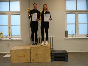 podium zawodów w podciaganiu - kategoria kobiet