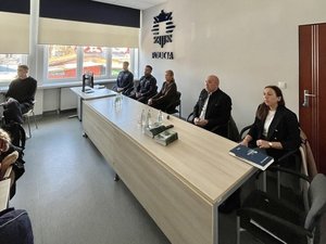 prowadzący szkolenie