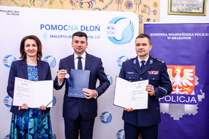 Marszałek Województwa Małopolskiego, Członek Zarządu Województwa Małopolskiego oraz I Zastępca Komendanta Wojewódzkiego Policji w Krakowie.