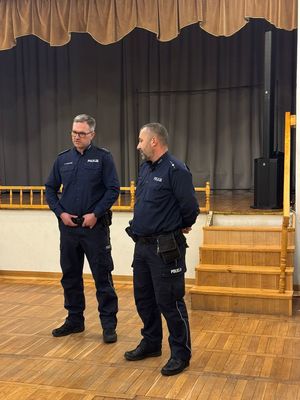 Umundurowani policjanci KPP Bochnia