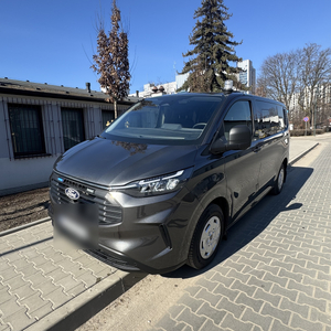 Nowo zakupiony pojazd służbowy.