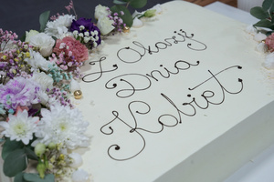 Tort z okazji Dnia Kobiet