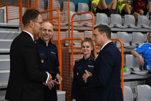 prezydent miasta tarnowa wraz z komenantem KMP Tarnów