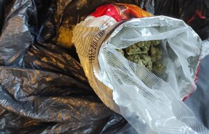 narkotyki w worku zabezpieczone u nastolatka