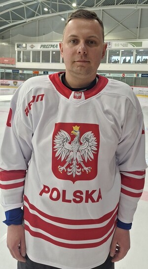 Zdjęcia Policyjna Drużyna Hokeja na lodzie  Mateusz Zinczak