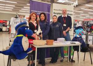 organizatorzy akcji na pamiątkowym zdjęciu