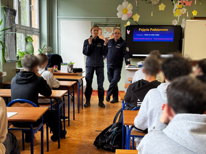 POLICJaNCI PROWADZĄ ZAJĘCIA TEORETYCZNE DLA MŁODZIEŻY