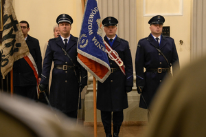 poczet sztandarowy podczas mszy
