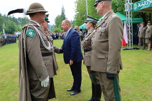 wojewoda gratuluje awansów