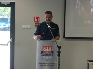 przemawia insp. Maciej Kubiak