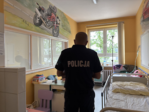 Policjant w szpitalu