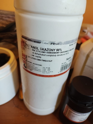 plastikowa butelka  z płynem