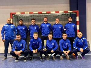 Wspólne zdjęcie reprezentacji w fustalu OPP Kraków
